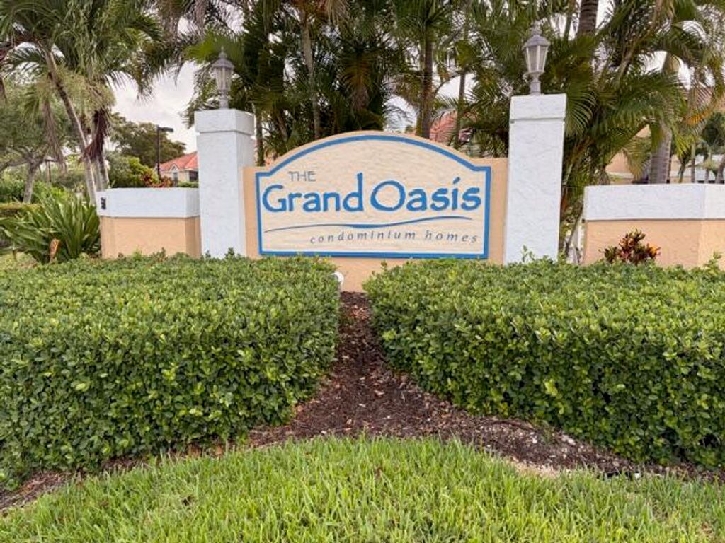 5661 Riverside Drive 203b7, Coral Springs, FL 33067