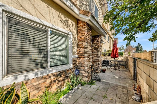 4842 Sapphire, Cypress, CA 90630