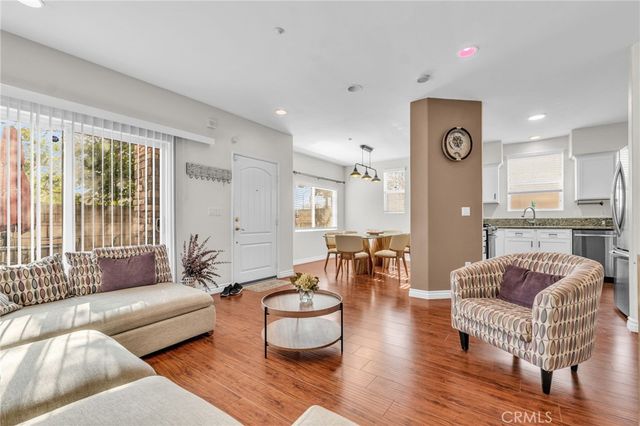 4842 Sapphire, Cypress, CA 90630