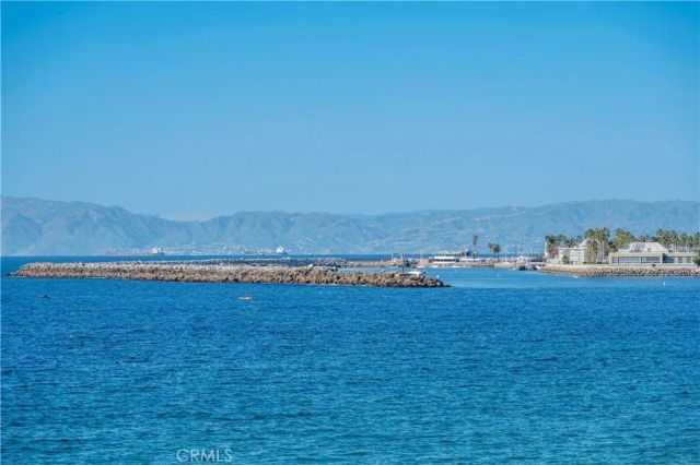 565 Esplanade 202, Redondo Beach, CA 90277