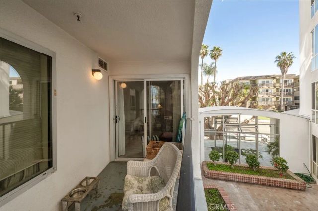 565 Esplanade 202, Redondo Beach, CA 90277