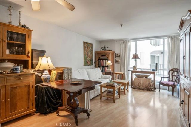 565 Esplanade 202, Redondo Beach, CA 90277