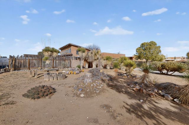 1621 31st Street SE, Rio Rancho, NM 87124