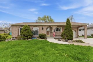 18 Idlewood Drive, Tonawanda, NY 14150