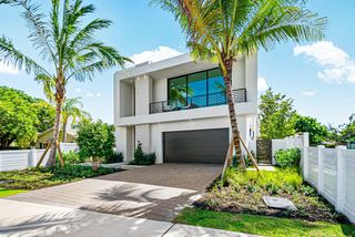 718 Lake Avenue N, Delray Beach, FL 33483