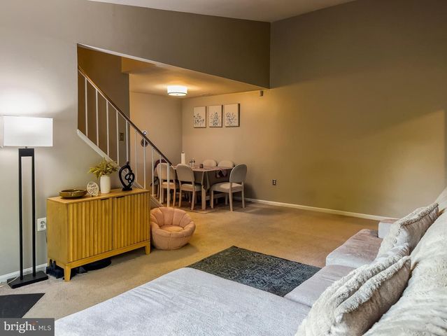 7416 ROKEBY DR, Manassas, VA 20109