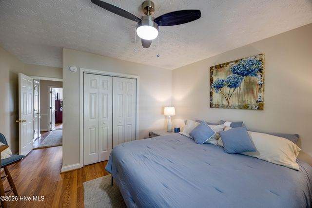 223 Lakemere Drive, New Bern, NC 28562