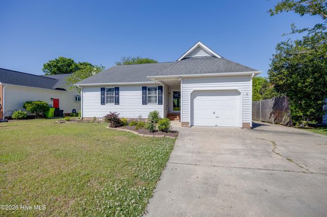 223 Lakemere Drive, New Bern, NC 28562