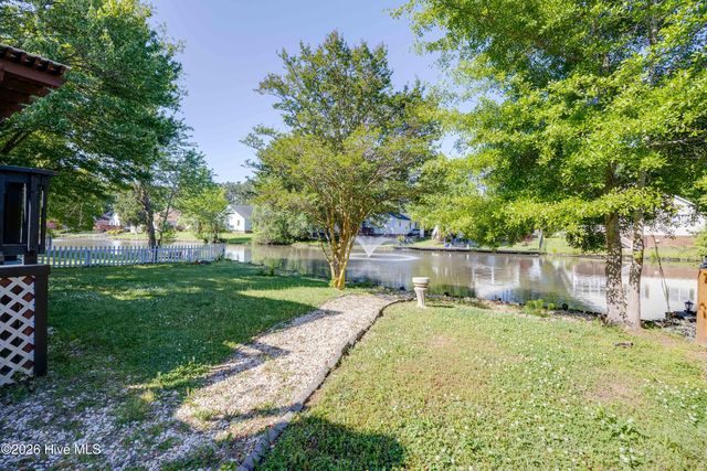 223 Lakemere Drive, New Bern, NC 28562