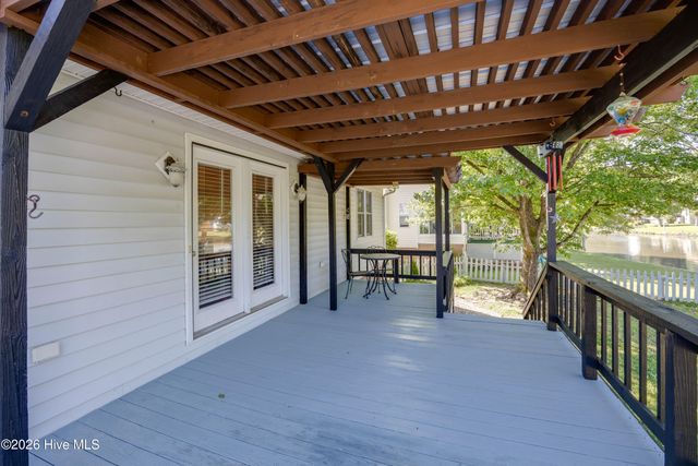 223 Lakemere Drive, New Bern, NC 28562