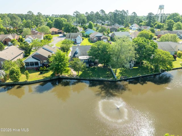 223 Lakemere Drive, New Bern, NC 28562