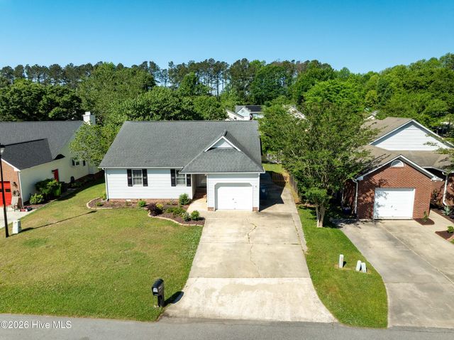 223 Lakemere Drive, New Bern, NC 28562