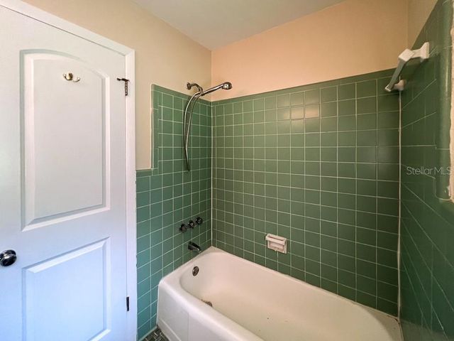 3920 SW 21ST STREET, Gainesville, FL 32608