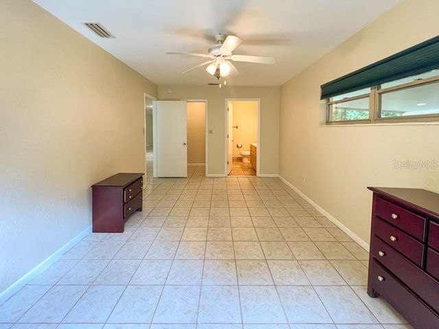 3920 SW 21ST STREET, Gainesville, FL 32608