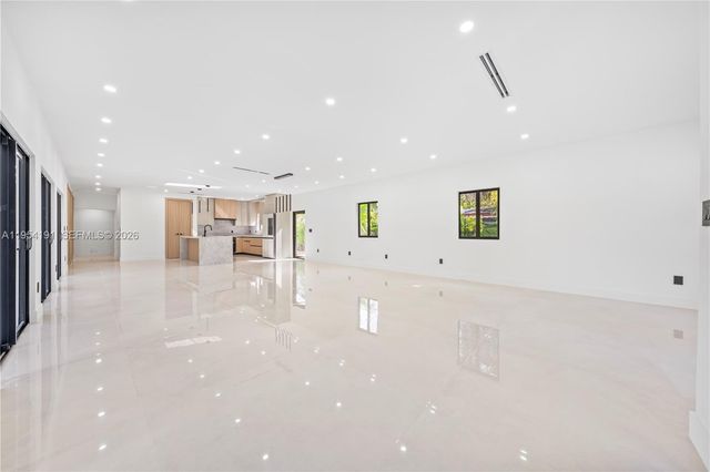 12335 Griffing Blvd, North Miami, FL 33161