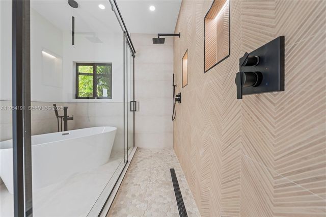 12335 Griffing Blvd, North Miami, FL 33161