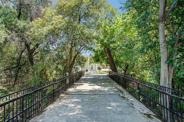 6444 Sylvan Rd, Citrus Heights, CA 95610