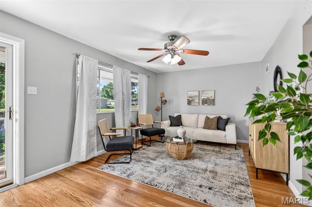 1730 Crosby Lane, Florissant, MO 63031