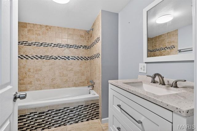 1730 Crosby Lane, Florissant, MO 63031