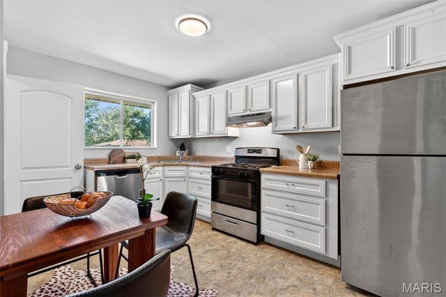 1730 Crosby Lane, Florissant, MO 63031