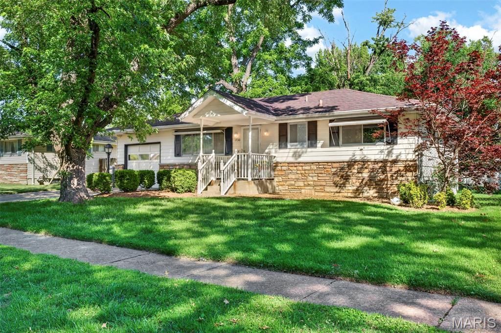 1730 Crosby Lane, Florissant, MO 63031