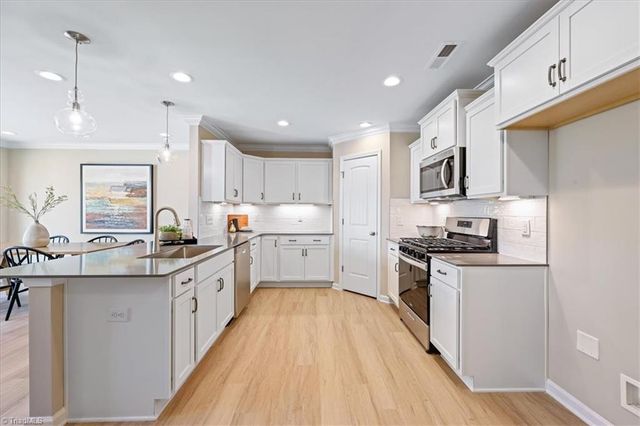 905 Elderberry Way 67, Greensboro, NC 27410