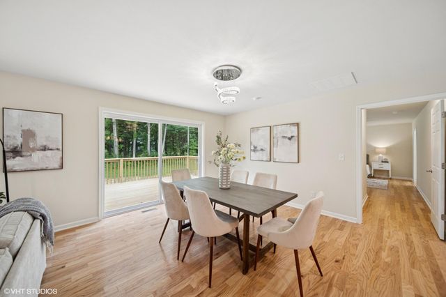 9102 W Valley Court, Michigan City, IN 46360