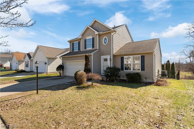 1138 Ledgestone Drive, Wadsworth, OH 44281