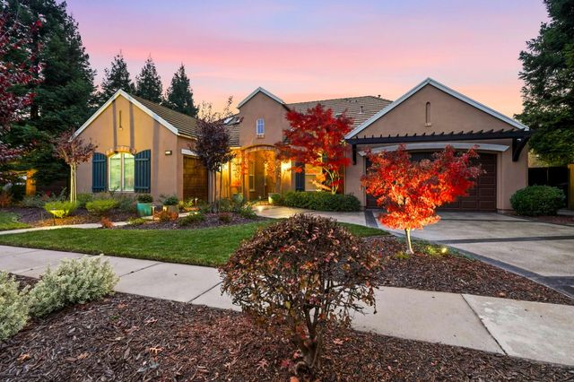 8720 Oakmere Ct, Roseville, CA 95747