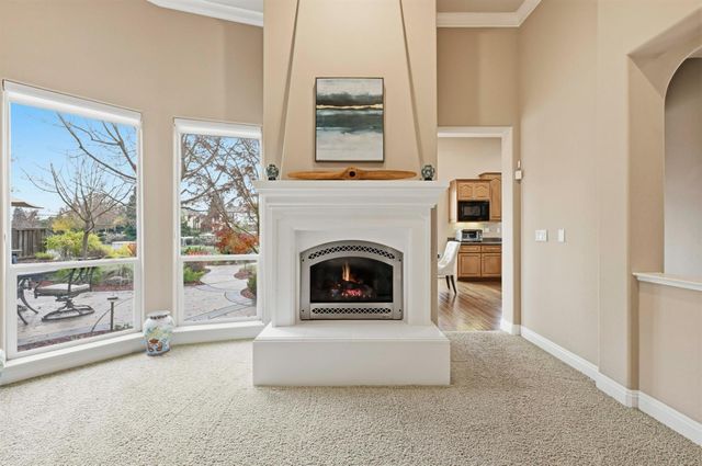 8720 Oakmere Ct, Roseville, CA 95747