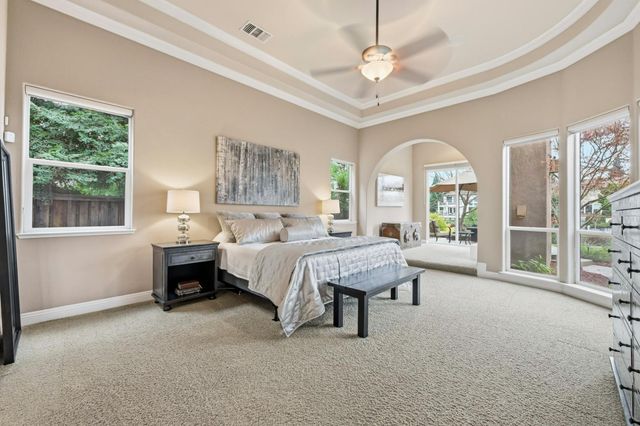 8720 Oakmere Ct, Roseville, CA 95747