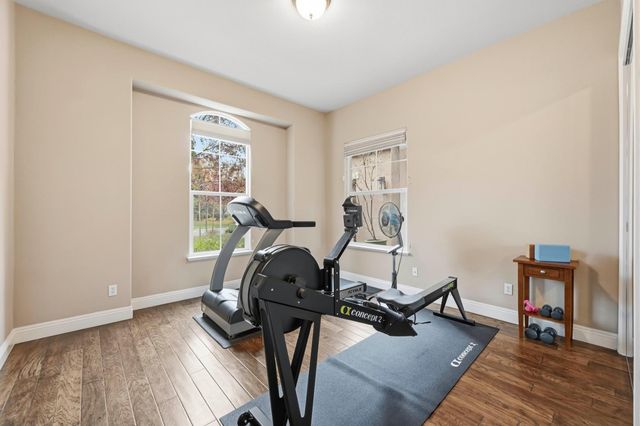 8720 Oakmere Ct, Roseville, CA 95747