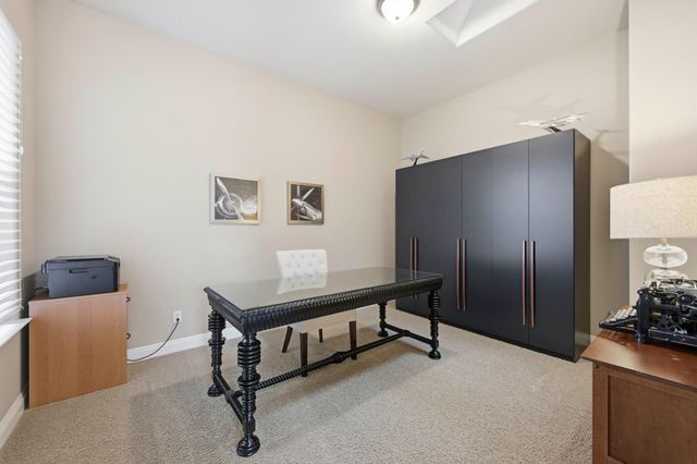 8720 Oakmere Ct, Roseville, CA 95747