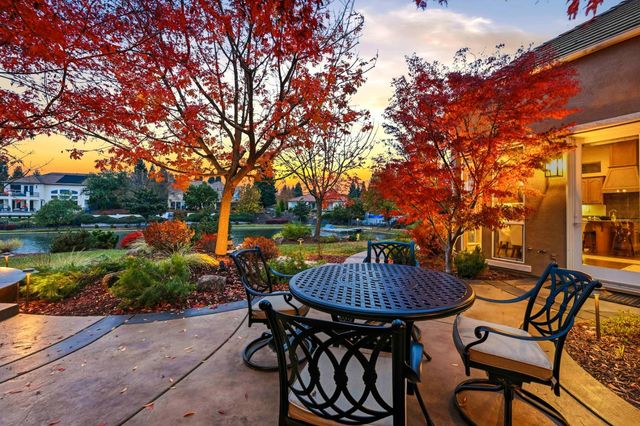 8720 Oakmere Ct, Roseville, CA 95747