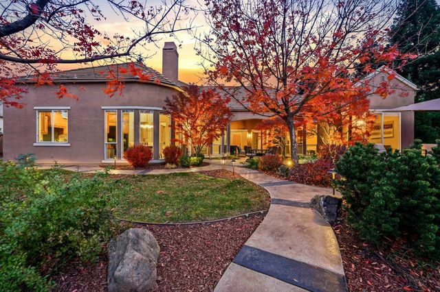 8720 Oakmere Ct, Roseville, CA 95747