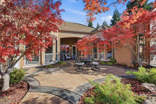 8720 Oakmere Ct, Roseville, CA 95747