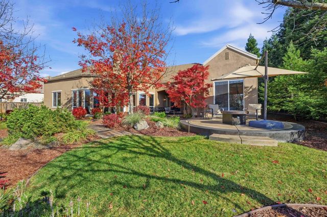 8720 Oakmere Ct, Roseville, CA 95747