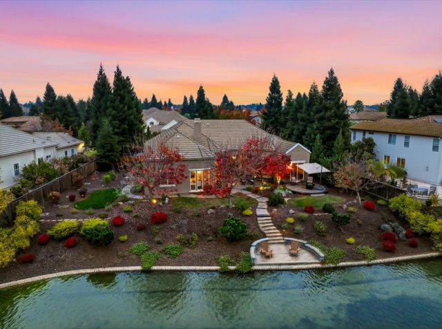 8720 Oakmere Ct, Roseville, CA 95747