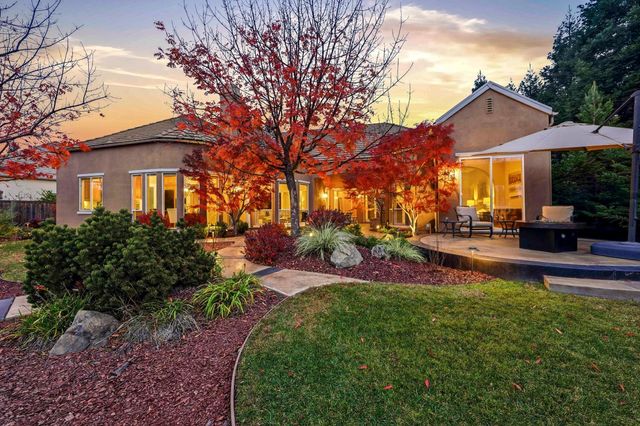 8720 Oakmere Ct, Roseville, CA 95747