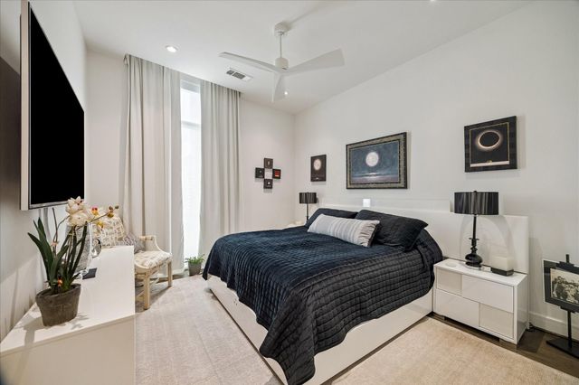 4521 San Felipe Street 1304, Houston, TX 77027