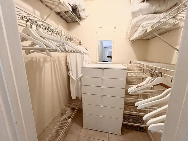 6421 BAY CLUB Drive 3, Fort Lauderdale, FL 33308