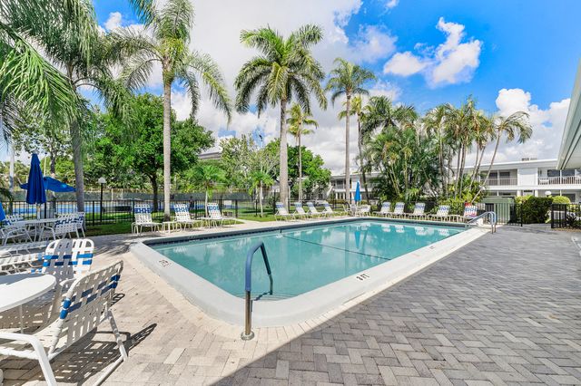 6421 BAY CLUB Drive 3, Fort Lauderdale, FL 33308