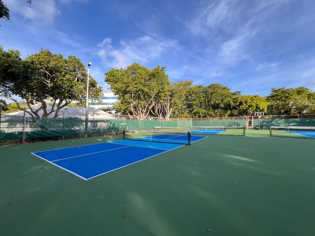 6421 BAY CLUB Drive 3, Fort Lauderdale, FL 33308