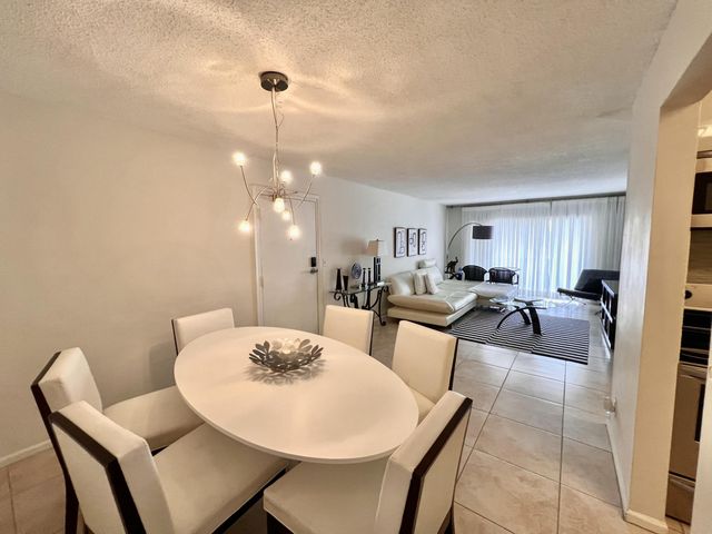 6421 BAY CLUB Drive 3, Fort Lauderdale, FL 33308