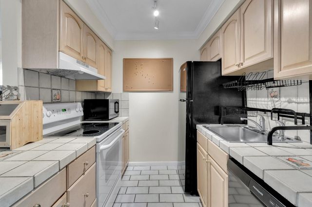 27 Crossings Circle E, Boynton Beach, FL 33435