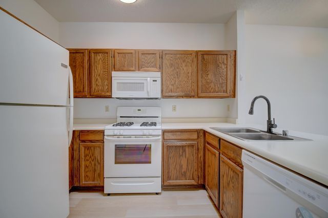 5712 Jessica Court NW, Albuquerque, NM 87120