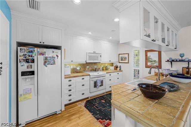 123 Useppa Island Unit B, Useppa Island, FL 33921