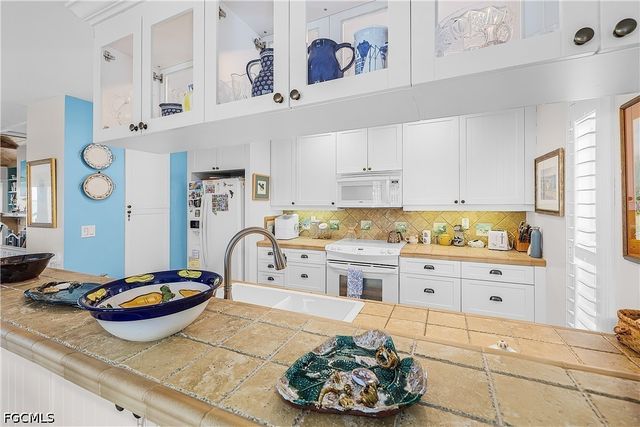 123 Useppa Island Unit B, Useppa Island, FL 33921