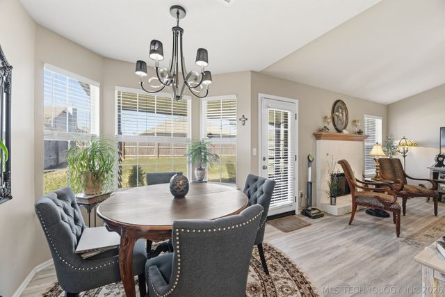 8055 Quail Ridge Road, Claremore, OK 74019