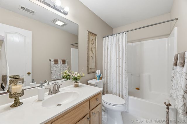 8055 Quail Ridge Road, Claremore, OK 74019